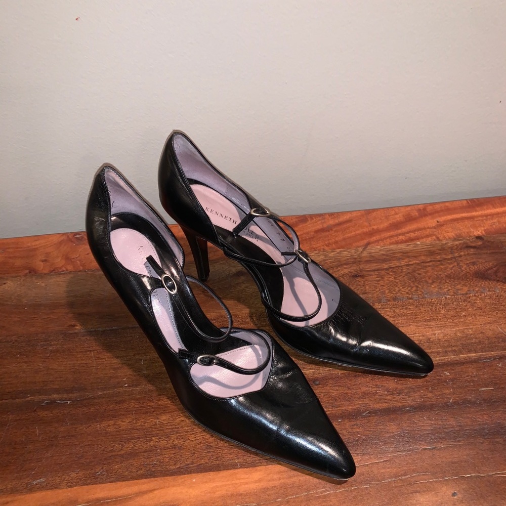 Kenneth Cole leather pumps. Thin straps buckles